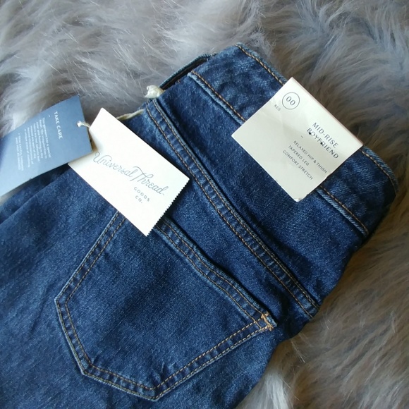 NWT Universal Threads Boyfriend Jeans Fringe - Picture 3 of 6